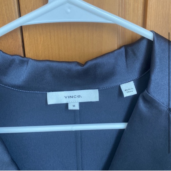 Vince Navy Blue 100% Silk Blouse - Picture 2 of 3